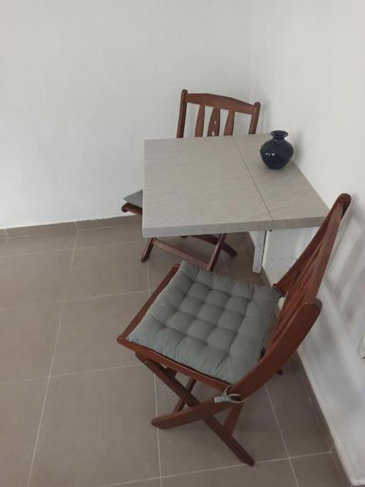 Δίκλινο Δωμάτιο Δονούσα Με Εξαιρετικό Μπαλκόνι Ngoại thất bức ảnh